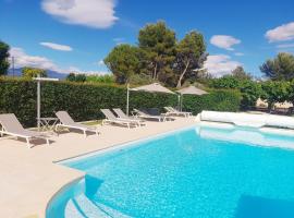 Domaine Des Écureuils, hotel v destinaci Carpentras
