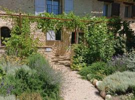 Gite Olivier, Ferme Bel Air, vacation home in Riez