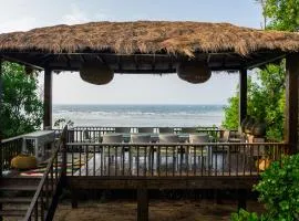 SaffronStays Stella Maris - Luxury Beach Front Villa Near Redi Beach