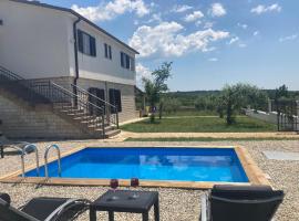 Casa Cerin with Private Pool, apartment in Barat