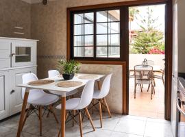 Bright House With Working Space, boende vid stranden i El Médano