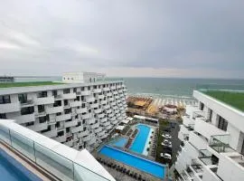 AtmoSphere Apartment by Infinity Resort & Spa