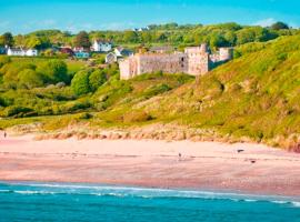 Manorbier Castle Inn Sunset Room โรงแรมในเท็นบี