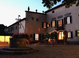 Suite Il Focolare, Villa Nemora, kæledyrsvenligt hotel i Castello di Montalto
