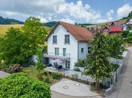 Ferienwohnung Hohfelsenblick, cheap hotel in Seebach