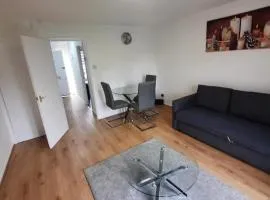 Impeccable 2-Bed House in Thamesmead London