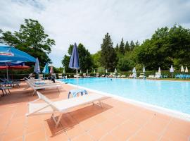 Glamping Siena – hotel w Sienie