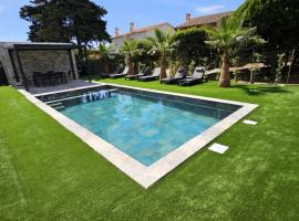 ETOILE DU BERGER Saint Aygulf 3 Villas et 4 appartements jardin individuel et piscine chauff&eacute;e en saison - la mer et les plages 450 m