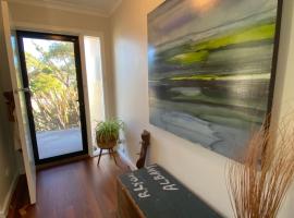 Nelson Cottage - relaxed retro, modern and original, hotel di Albany