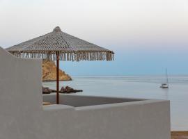 Anafi Drops Mare, hotel con parking en Anafi