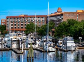 DoubleTree by Hilton New Bern - Riverfront, hotel poblíž Craven County Regional - EWN, 