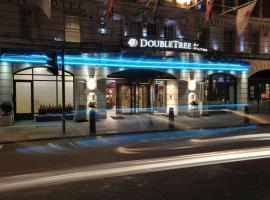 DoubleTree by Hilton London – West End – hotel w dzielnicy Bloomsbury w Londynie