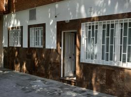 CASA VACACIONAL, kuća za odmor ili apartman u gradu 'Pinto'