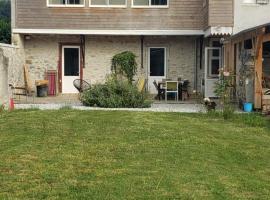 chambre chez l'habitant, casa per le vacanze a Mauléon-Licharre