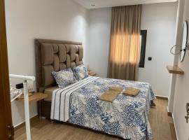 Appartement en m'diq centre ville près de la plage, διαμέρισμα σε Mʼdik