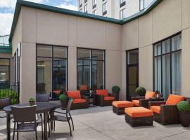 Hilton Garden Inn Toronto Airport West/Mississauga: Mississauga şehrinde bir otel