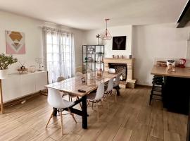 Family Oasis with 3 bedrooms near Paris, hotel in Chennevières-sur-Marne