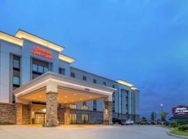 Hampton Inn and Suites Ames, IA, hotel con parking en Ames