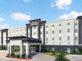 Hampton Inn & Suites San Antonio Brooks City Base, TX, hotel near San Antonio Missions National Historical Park, San Antonio