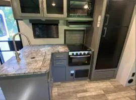 Eden Farm RV Minutes from Salisbury