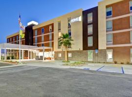 Home2 Suites Azusa, хотел близо до Университет Azusa Pacific University, Азюса