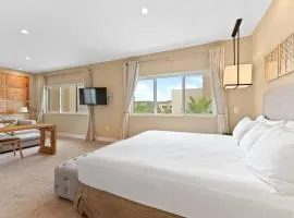 7462 Magic Village 8guests 4suites near Disney and 192