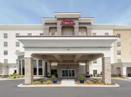 Hampton Inn and Suites Jacksonville/Orange Park, FL, hotel cerca de Orange Park Poker Room, Orange Park