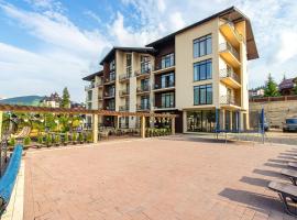 Gold Palace, hotel with pools in Bukovel