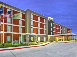 Home2 Suites by Hilton Brownsville, hotel poblíž Mezinárodní letiště General Servando Canales - MAM, Brownsville