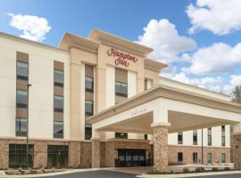 Hampton Inn Weston, WV, מלון בWeston