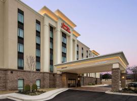 Hampton Inn & Suites Snellville Atlanta Ne, hotel with parking in Snellville