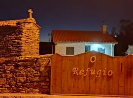 Privāta brīvdienu naktsmītne Cabaña Refugio Barbanza pilsētā Boiro