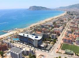 2bd Flat 150m to the Beach, family hotel in Alanya