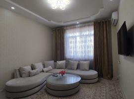 Уютная трёхкомнатная для семьи, apartment in Dushanbe