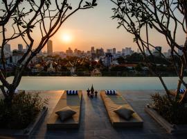 GLOW PARK HOTEL Grand Royal Palace