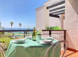 Sea Breeze Retreat - Golf Getaway, hotel in Bahia de Casares