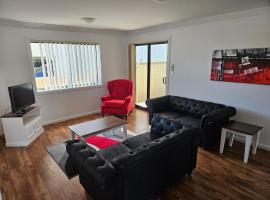 Quintet 1 155, hotel in Tamworth