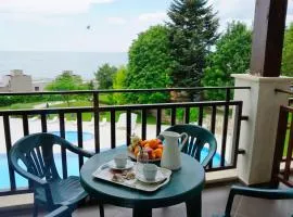 Апартамент Балчик Гардънс - Balchik Gardens Apartment