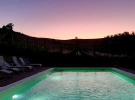 Agriturismo "Veritas" bed & Wine, hotel v destinaci Casaleggio Boiro