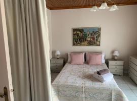 Guest house Sonia’s, hotel with parking in Ayios Nikolaos Sithonia