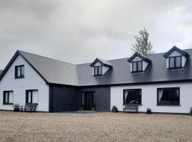 Glenbeg Lodge B&B, feriebolig i Rathdrum