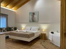 Goninos Jacuzzi Suite