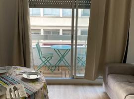 Charmant Studio à Boulogne Nord proche porte d'Auteuil、ブローニュ・ビヤンクールのホテル