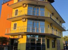 Hotel PRINC: Velipoja şehrinde bir otel