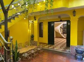 Morri Homestay - Quán Thánh