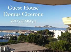 Guest House Domus Cicerone, hotel en Formia