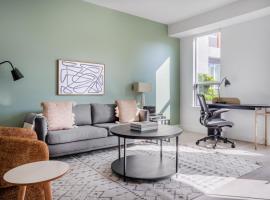 Redwood City 1BR w Lounge Gym WD nr Caltrain SFO-1082、レッドウッドシティのホテル