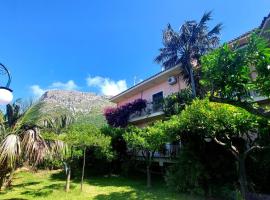 Hotel Villa Degli Aranci, hotel v destinácii Maratea