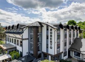 Hotel Roberto Slanic Prahova、スラニックのホテル