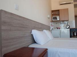 Tuck Inn, apartmánový hotel v Larnake